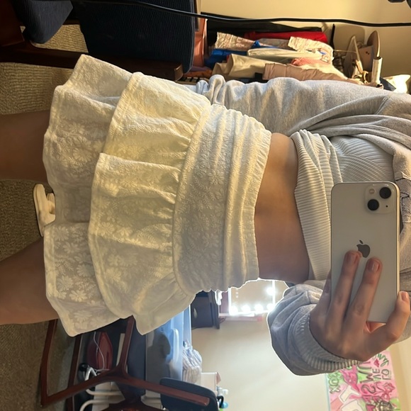 Amazon Skirt - Picture 1 of 3